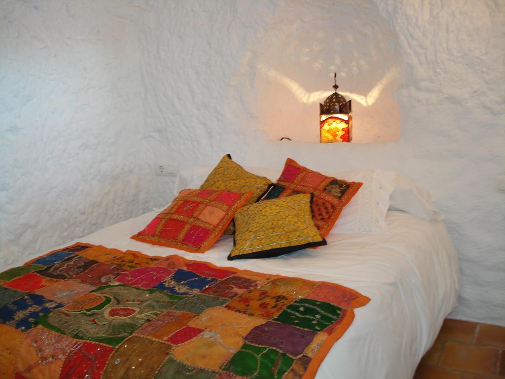 Cueva De La Alegria Villa Huéscar Room photo